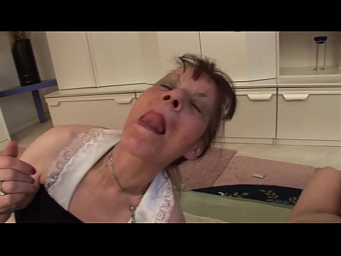 ❤️ Två mormödrar och en farfar har en trekant ️❌ Porno at us ️❤