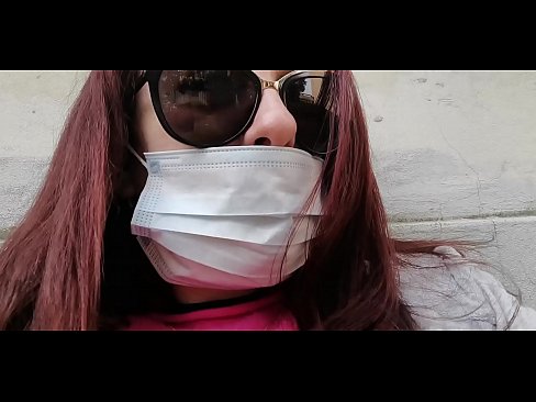 ❤️ Nicoletta hämnas på sin granne och kissar i hans garage (Special Covid19 Italian Quarantine) ️❌ Porno at us ️❤