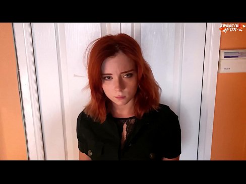 ❤️ Säkerhetsvakt straffade söt kvinna för snatteri - Cum In Mouth ️❌ Porno at us ️❤